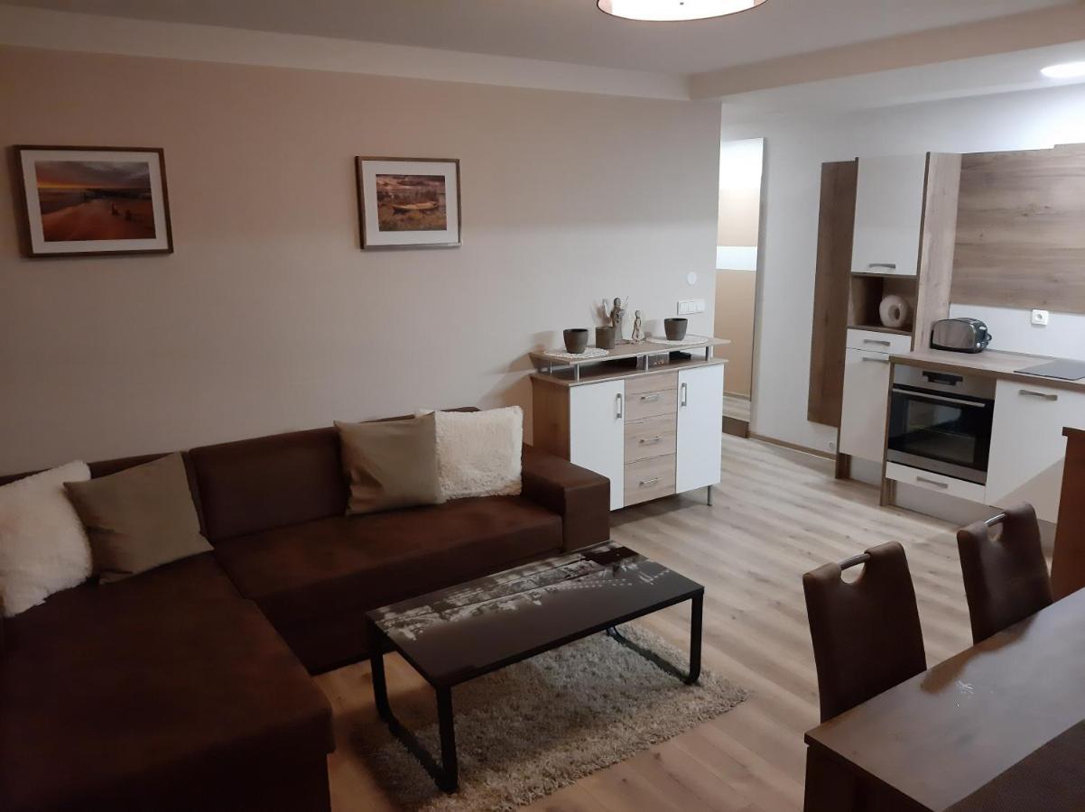 זנוימו Apartman Pod Hradem מראה חיצוני תמונה