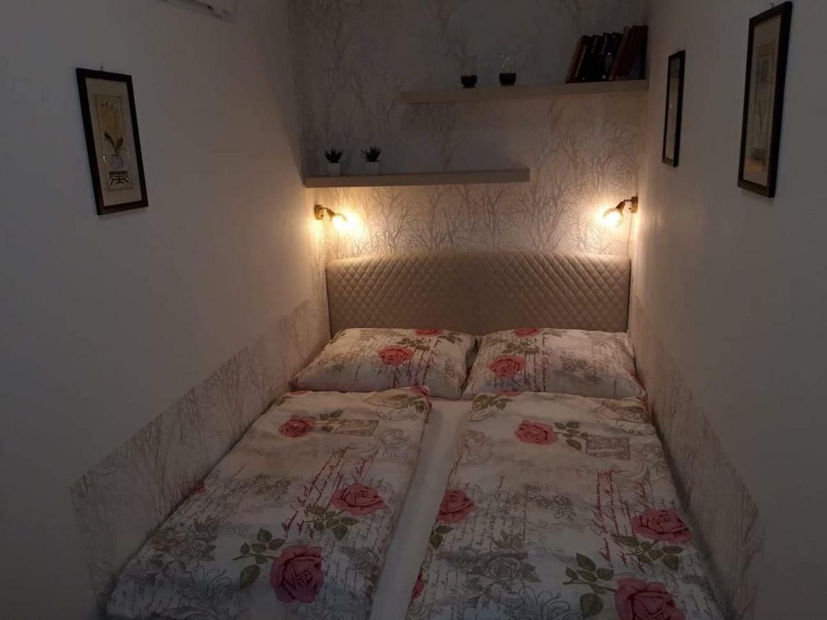זנוימו Apartman Pod Hradem מראה חיצוני תמונה