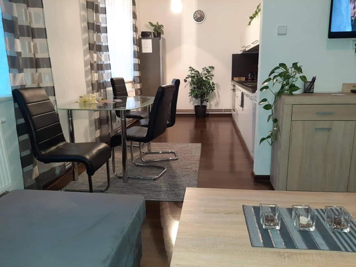 זנוימו Apartman Pod Hradem מראה חיצוני תמונה